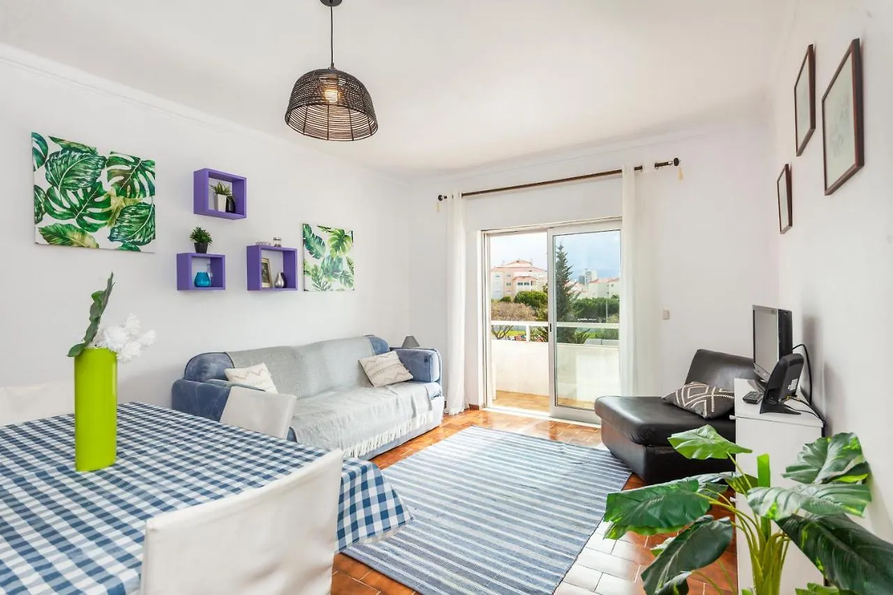 Vaumar Holiday Rentals - Beach & Pool Portimao
